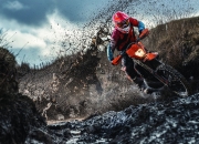 开云棋牌APP-绿茵场上的詹姆斯法则，当意甲焦点战遇见防守艺术