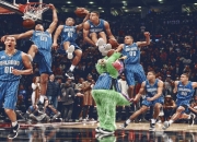 开云棋牌官方-雷霆万钧，库里一剑封喉，关键先生如何粉碎步行者