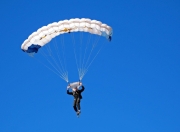 开云棋牌官网-红土之王跨界硬地，纳达尔带队美网碾压温网背后的战术革命