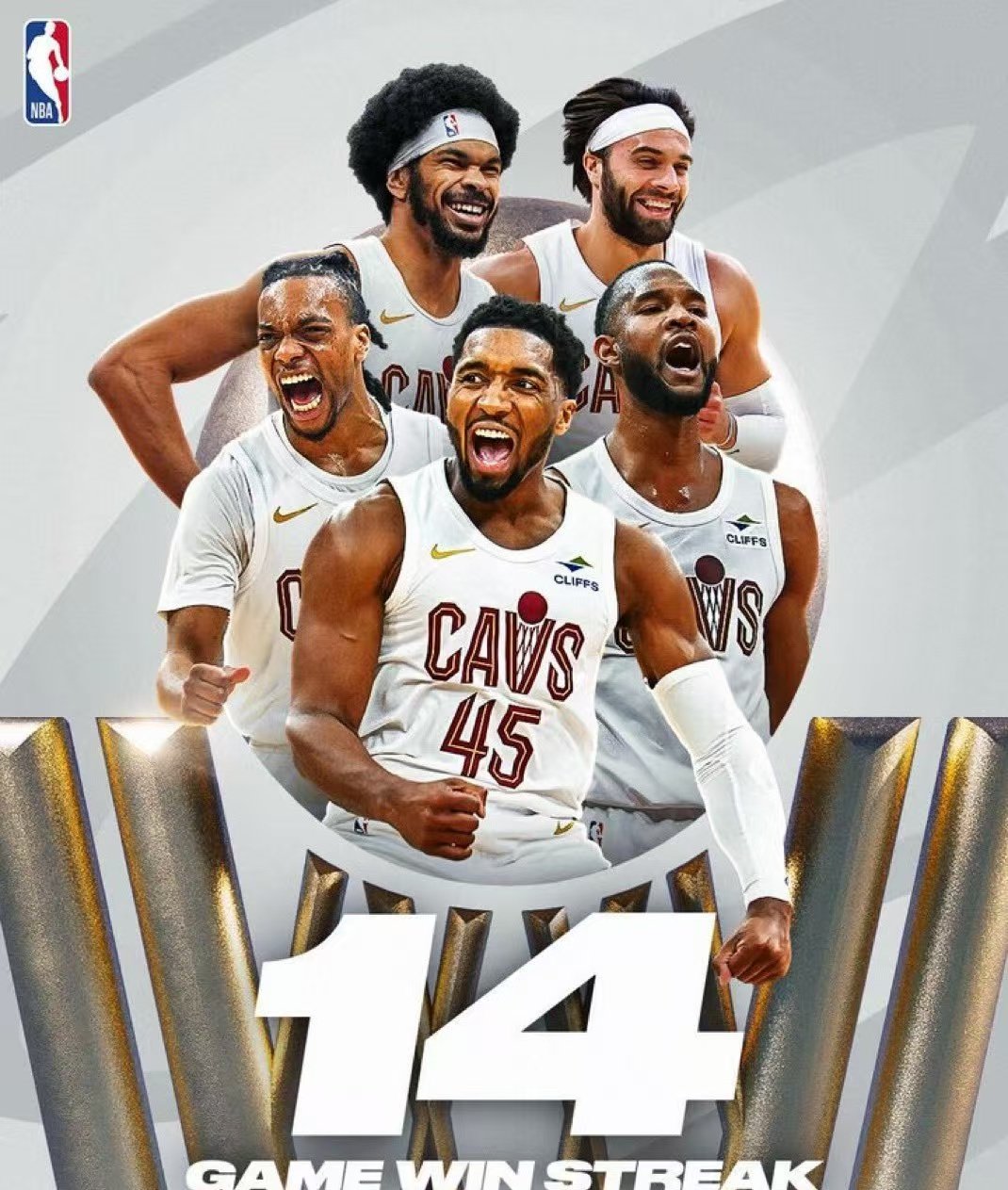 关于爵士险胜雄鹿，布拉德利统治全场的信息