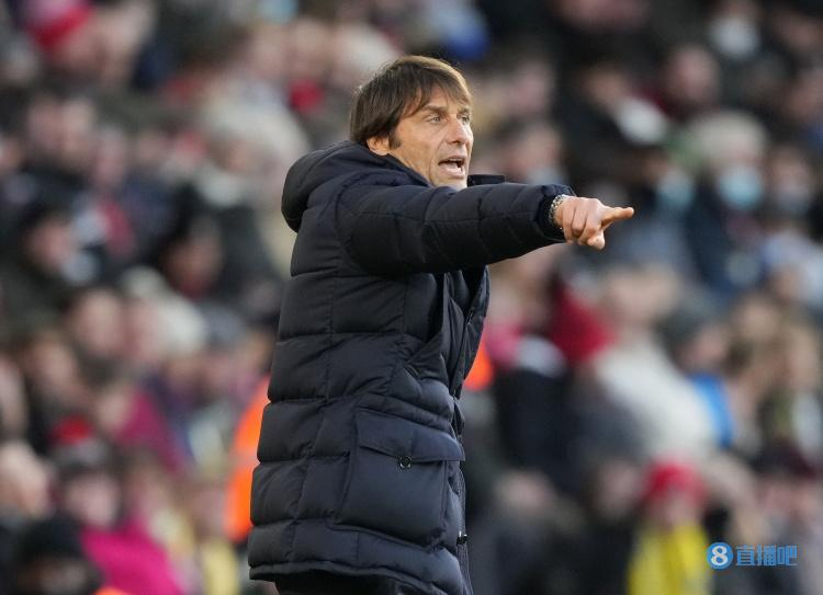 意大利主帅点评英超球队表现，提出建议的简单介绍