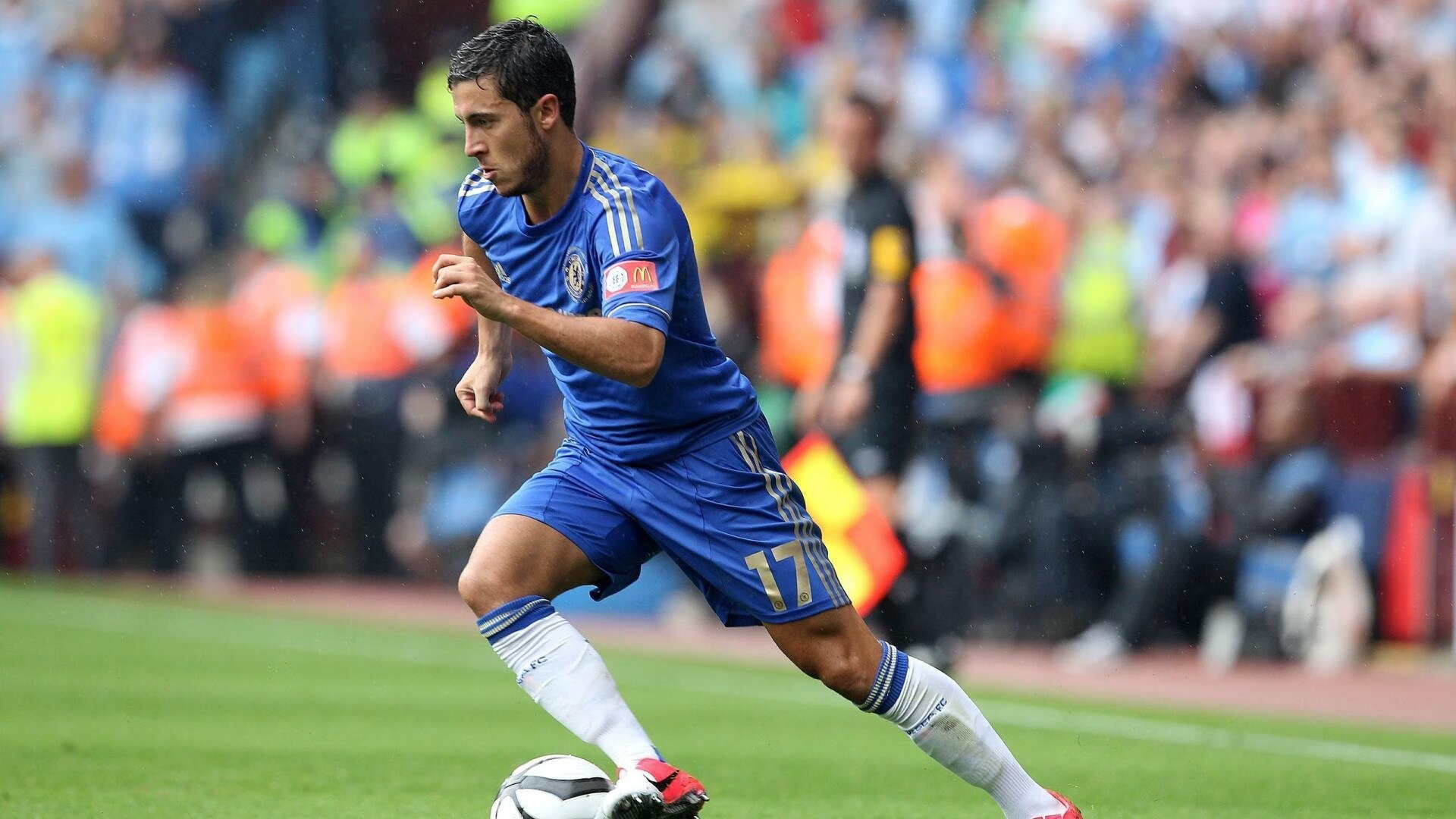 赛道与球场，当F1争冠之夜遇见哈登时刻